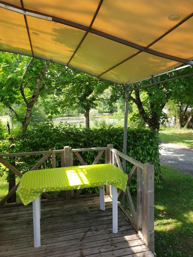 Le Moulin Du Bleufond Hotell Montignac-Lascaux Eksteriør bilde