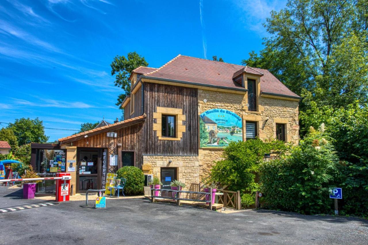 Le Moulin Du Bleufond Hotell Montignac-Lascaux Eksteriør bilde