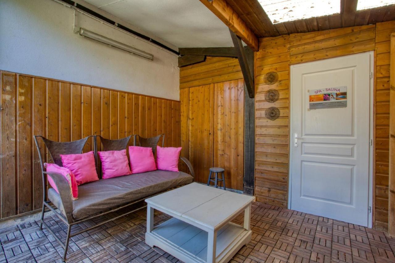 Le Moulin Du Bleufond Hotell Montignac-Lascaux Eksteriør bilde
